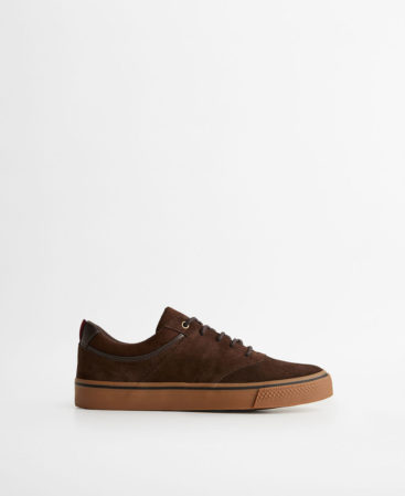 Suede sport shoes