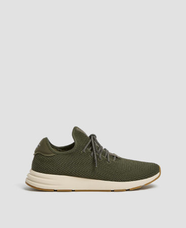 Sport running sneakers with basic form and fabric material