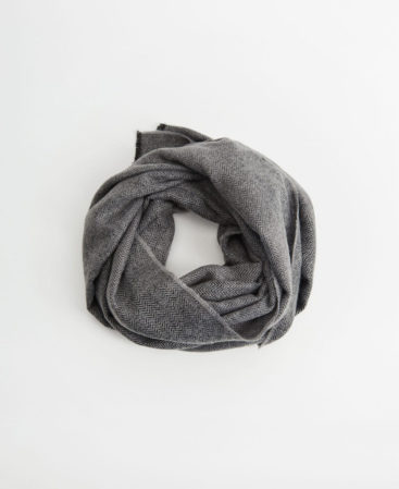 Gocco Suede grey scarves